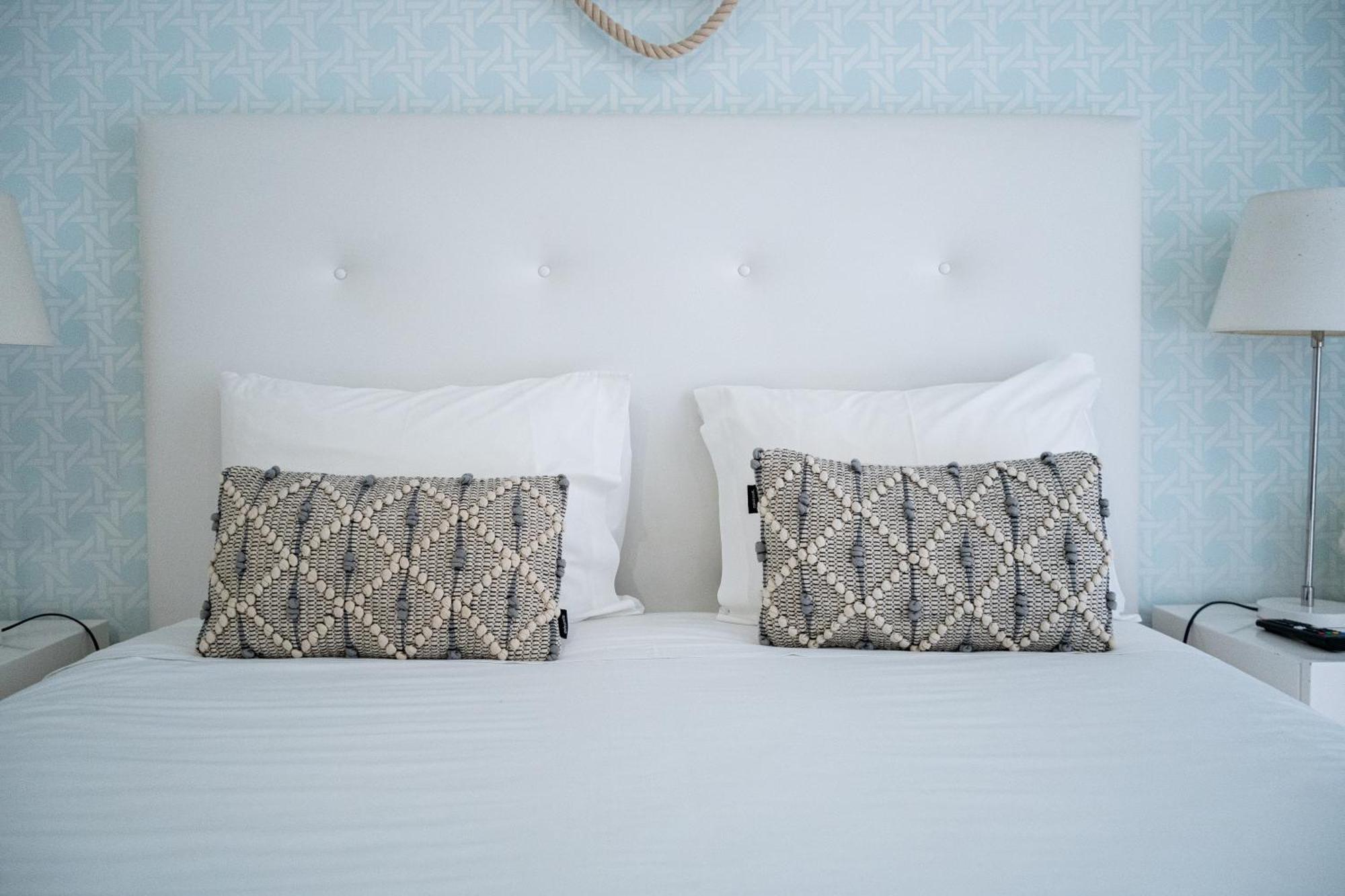 By The Sea - Nazare Bed & Breakfast Luaran gambar