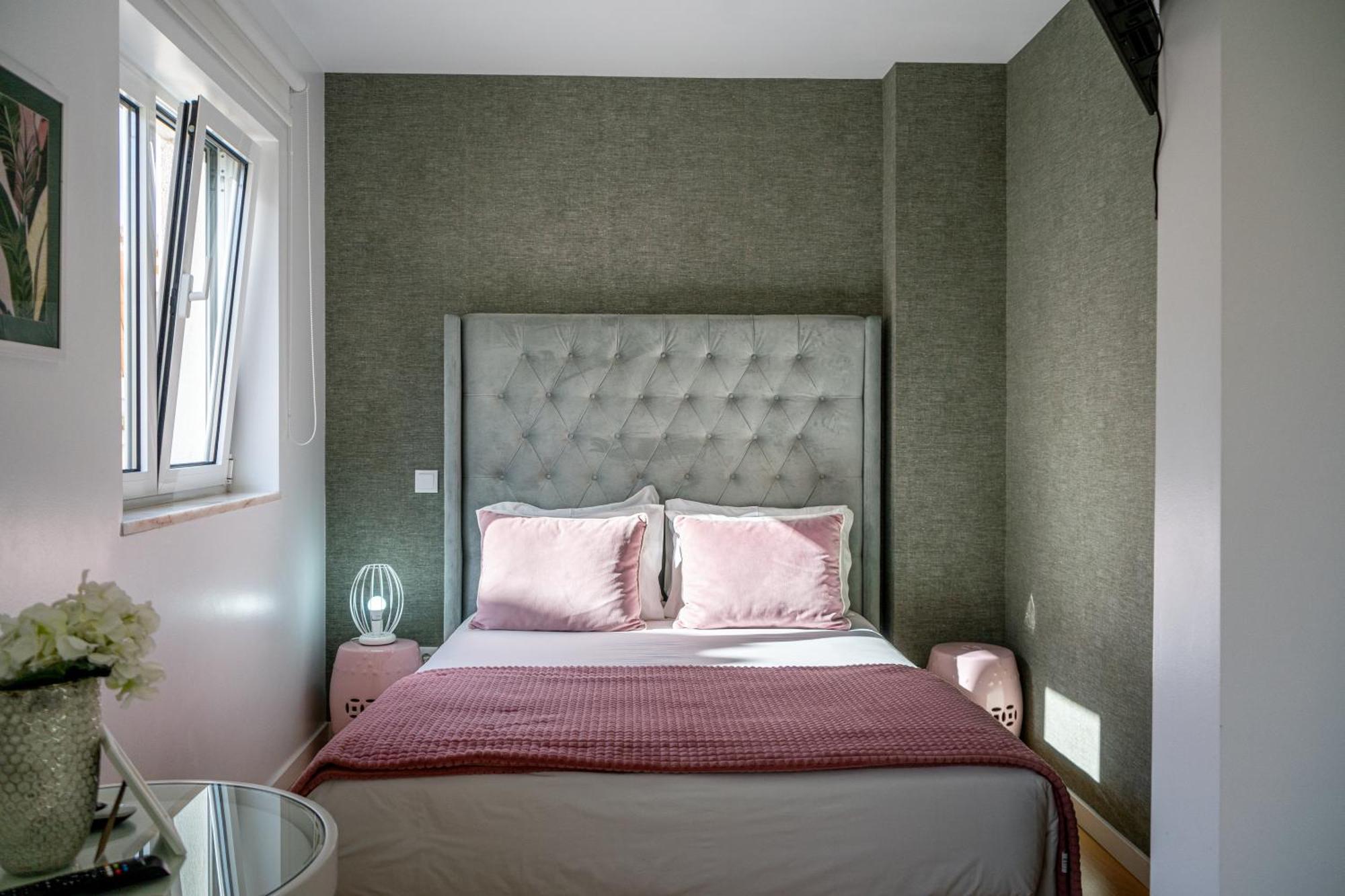 By The Sea - Nazare Bed & Breakfast Luaran gambar