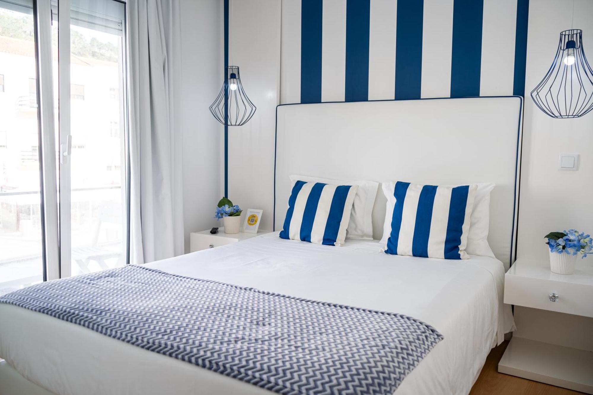 By The Sea - Nazare Bed & Breakfast Luaran gambar