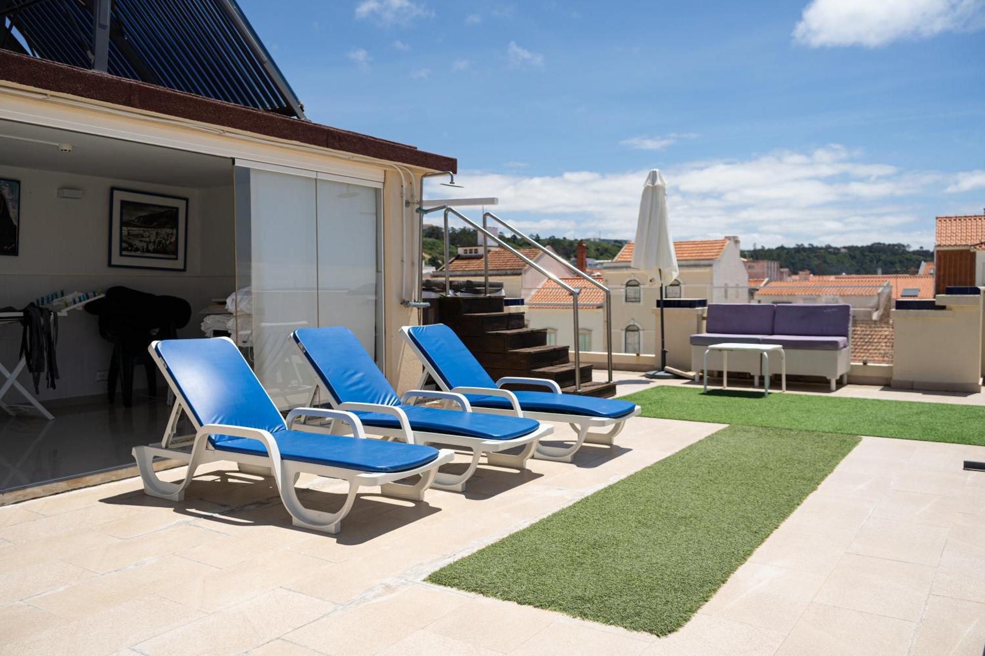 By The Sea - Nazare Bed & Breakfast Luaran gambar
